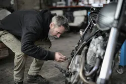Motor 125cc: ¿Aire o Agua? La Verdad que el Concesionario no te Cuenta