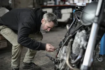 Motor 125cc: ¿Aire o Agua? La Verdad que el Concesionario no te Cuenta